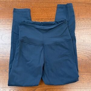 Beyond Yoga Sparkly Dark Blue Cropped Leggings Small